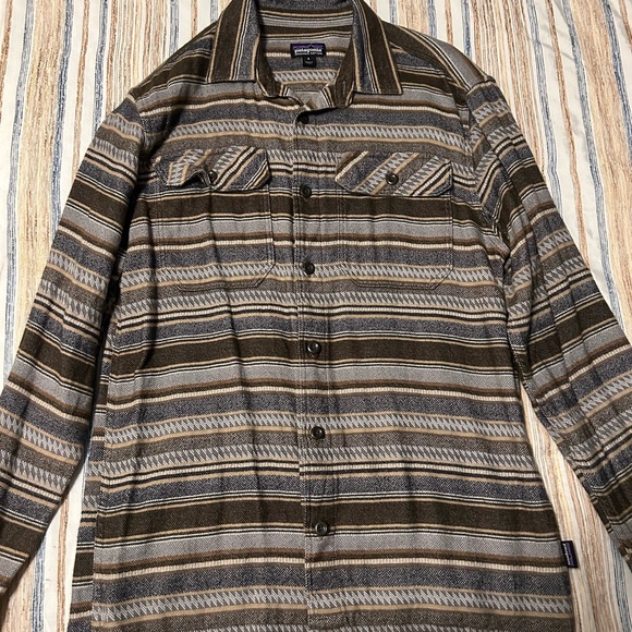 Patagonia Fjord Flannel Shirt Size Small - Picture 1 of 6